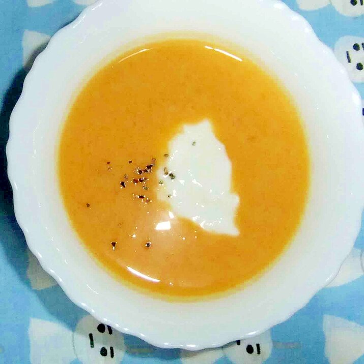 バターナッツかぼちゃと生クリームの冷製スープ